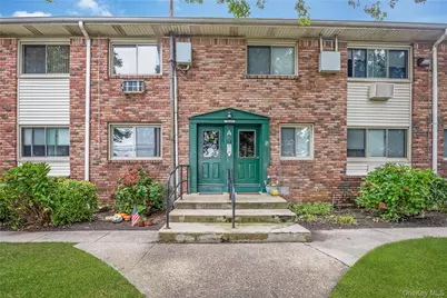 2449 Union Blvd #21A, Islip, NY 11751 - Photo 1
