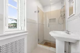 21 Mt Joy Pl, New Rochelle, NY 10801 - Photo 33