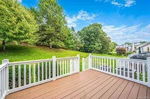 1 Mohannis Way, Kings Park, NY 11754 - Photo 27