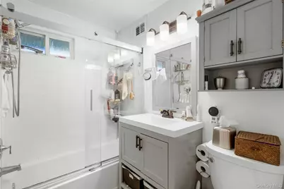 330 First Avenue, Pelham, NY 10803 - Photo 17