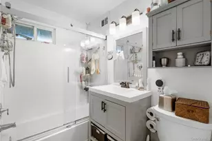 330 First Ave, Pelham, NY 10803 - Photo 17