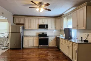 9 Babylon Rd, Mastic Beach, NY 11951 - Photo 13