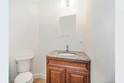 18 Via Trenta Court, Yonkers, NY 10710 - Photo 15