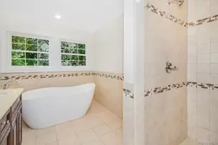 18 Via Trenta Ct, Yonkers, NY 10710 - Photo 13