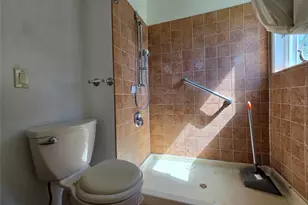 291 Concord Ave, Oceanside, NY 11572 - Photo 19