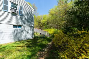 21 Van Dam, Hyde Park, NY 12538 - Photo 3