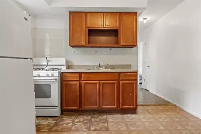 1056 Arthur Street, Uniondale, NY 11553 - Photo 21