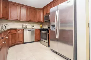 200 Carney St, Glen Cove, NY 11542 - Photo 5