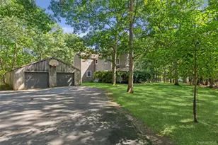 873 Bridgehampton-Sag Harbor Turnpike, Bridgehampton, NY 11932 - Photo 37