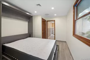 72 Poplar Ave, Bronx, NY 10465 - Photo 19