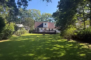 9 Stillwell St, Huntington, NY 11743 - Photo 3