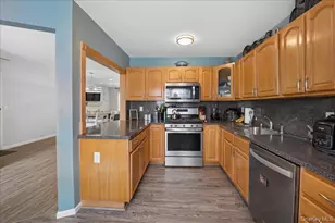 14 Badger Trail, Coram, NY 11727 - Photo 15