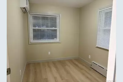 21 Carleton Avenue, East Islip, NY 11730 - Photo 13