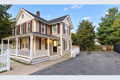 21 Carleton Avenue, East Islip, NY 11730 - Photo 3