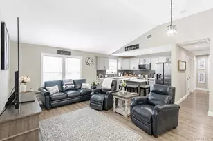 42 Audubon Ave, Holbrook, NY 11741 - Photo 5