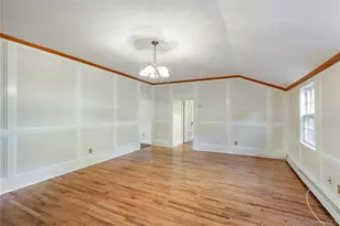 953 Ripley Ln, Oyster Bay, NY 11771 - Photo 3