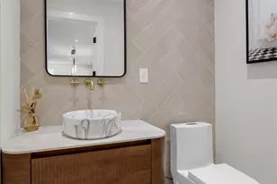66 Peachtree Ln, Roslyn Heights, NY 11577 - Photo 23