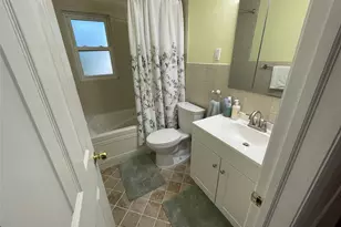 5 Denton Pl, Farmingdale, NY 11735 - Photo 21