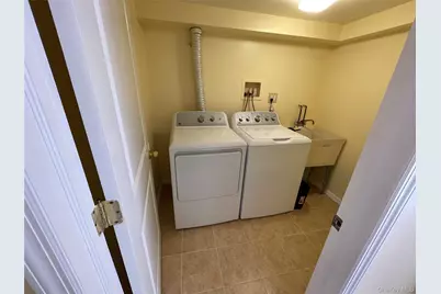 5 Denton Place, Farmingdale, NY 11735 - Photo 37