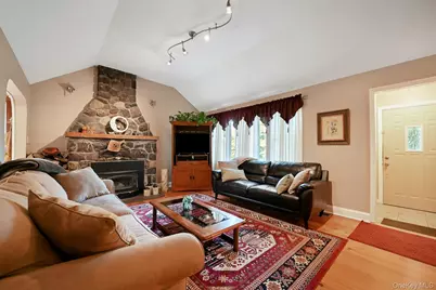 1111 State Route 17A, Greenwood Lake, NY 10925 - Photo 7