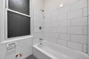 74 Oak St, Yonkers, NY 10701 - Photo 7