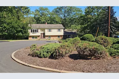 6 Glen Court, Congers, NY 10920 - Photo 3