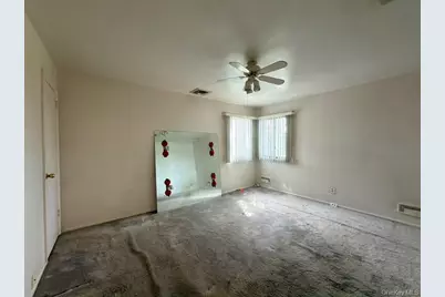 925 Northern Boulevard, Baldwin, NY 11510 - Photo 15