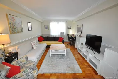 142 Garth Road #1C, Scarsdale, NY 10583 - Photo 3