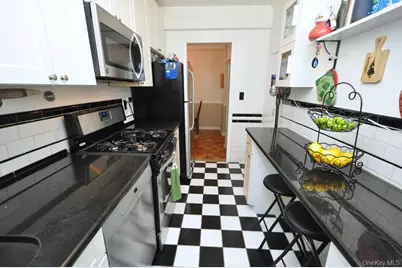 142 Garth Road #1C, Scarsdale, NY 10583 - Photo 11
