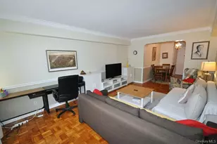 142 Garth Rd, Scarsdale, NY 10583 - Photo 5