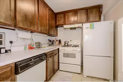 740 E Broadway #4G, Long Beach, NY 11561 - Photo 9