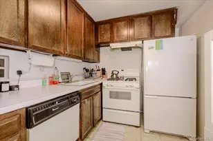 740 E Broadway, Long Beach, NY 11561 - Photo 9