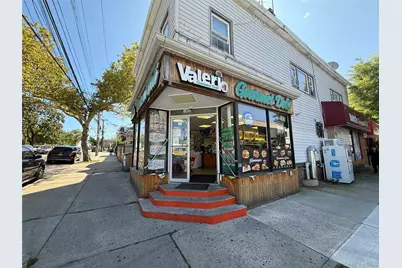 1402 Clintonville Street, Whitestone, NY 11357 - Photo 1