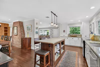 9 Oleander Drive, Northport, NY 11768 - Photo 5