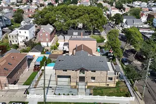 1604 Robertson Pl, Bronx, NY 10465 - Photo 33