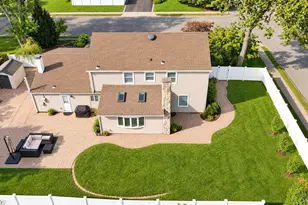 2 Teton Pl, Lake Grove, NY 11755 - Photo 9