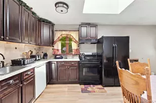 1024 Howells Rd, Bay Shore, NY 11706 - Photo 5