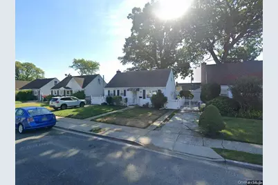 178 Warwick Road, Elmont, NY 11003 - Photo 1