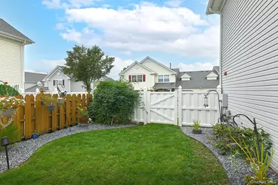 8 Lavern Drive, Middle Island, NY 11953 - Photo 27