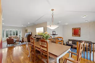 15 Elmwood Ln, Syosset, NY 11791 - Photo 7