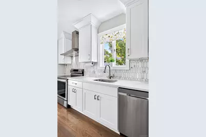 444 Lakeview Avenue, Rockville Centre, NY 11570 - Photo 11