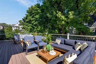 444 Lakeview Avenue, Rockville Centre, NY 11570 - Photo 27
