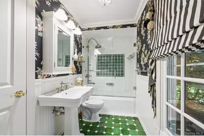 810 David Whites Lane, Southampton, NY 11968 - Photo 5