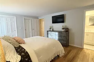 25 Squires Ave, East Quogue, NY 11942 - Photo 13