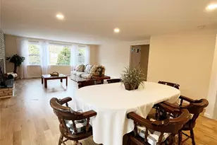 25 Squires Ave, East Quogue, NY 11942 - Photo 7