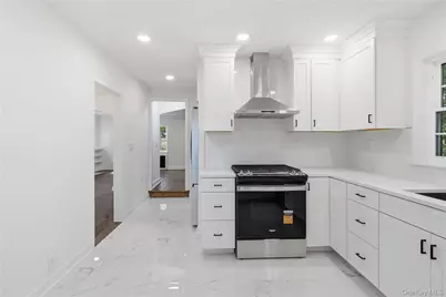 304 Kilburn Road S, Garden City, NY 11530 - Photo 7