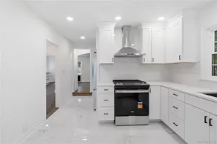 304 Kilburn Rd S, Garden City, NY 11530 - Photo 7