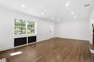 304 Kilburn Rd S, Garden City, NY 11530 - Photo 11
