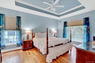 11 Tina Ln, Mount Sinai, NY 11766 - Photo 17