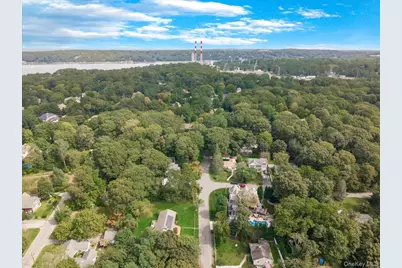 7 Sharon Avenue, East Setauket, NY 11733 - Photo 29